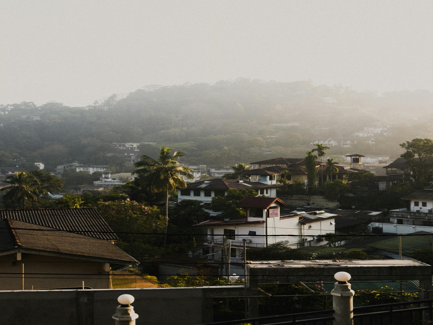 Sri Lanka hill country treatment setting - residential rehab clinic in Asia